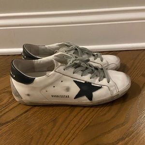 Golden Goose Womens Superstar Sneakers in White/Black - Box and Dust Bag